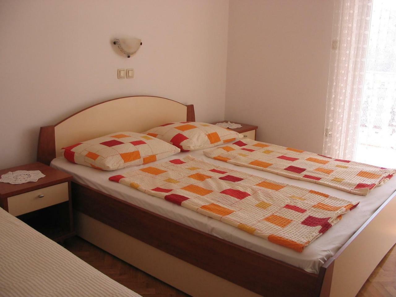 Apartmani Manuela Lopar Bilik gambar